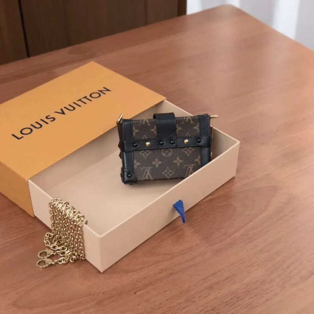 Louis Vuitton Women Pre-Loved Bag Very Good Condition